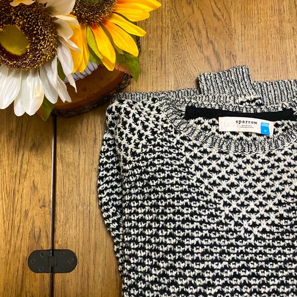 Anthropologie Pullover Sweater - Picture 3 of 4